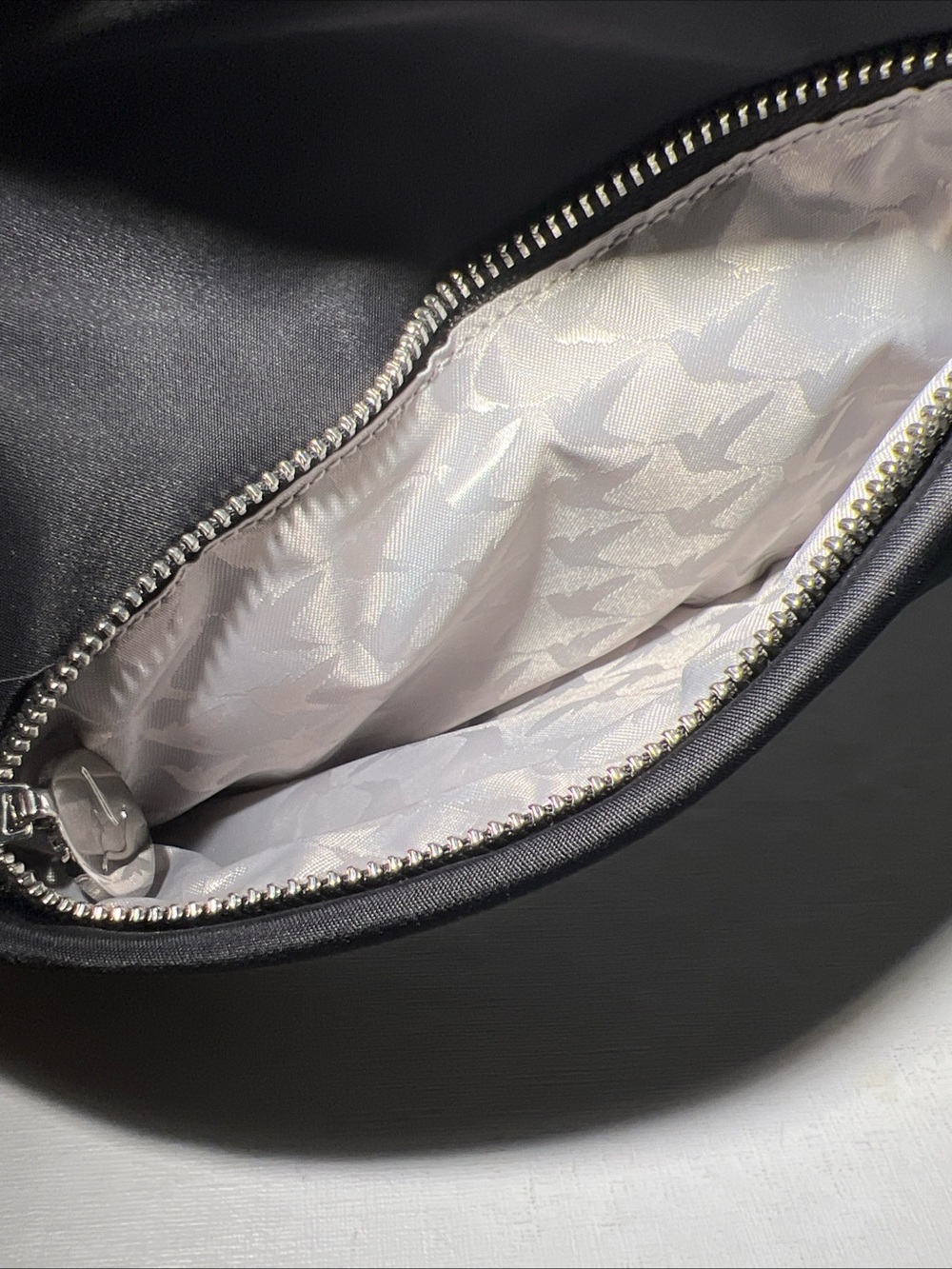 LO & SONS Nouvelle Crossbody Bag Black Nylon Adjustable Strap Lightweight - Picture 9 of 16